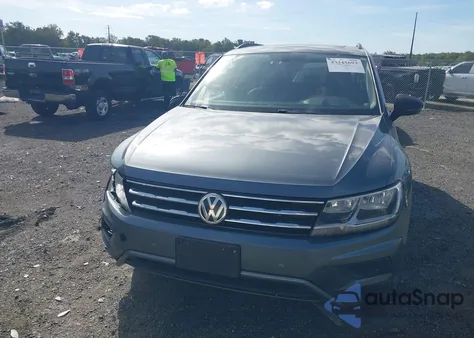 2019 Volkswagen Tiguan 2.0T Se/2.0T Sel/2.0T Sel R-Line/2.0T Sel R-Line Black z USA, uszkodzony, nr VIN 3VV2B7AX3KM035401